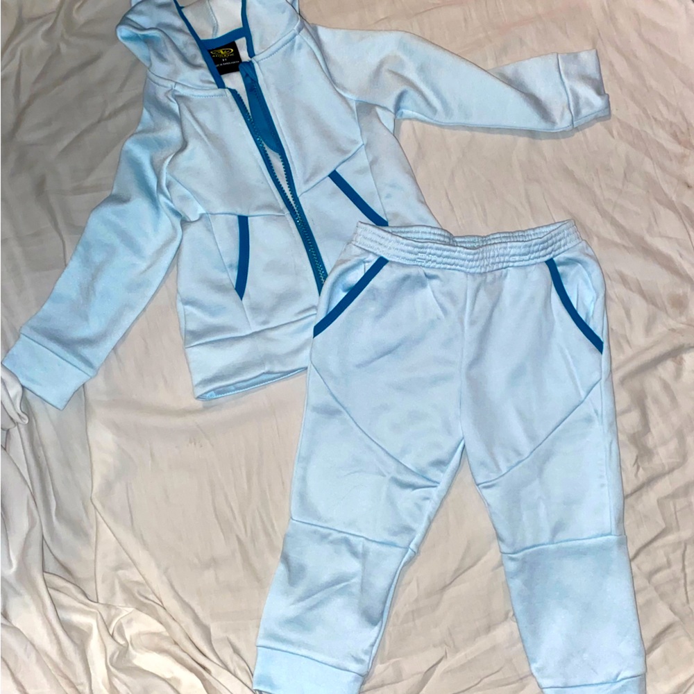 2T Aqua colored Tech Fleece Active Zip Hoodie and Joggers
